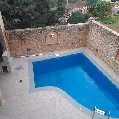 Farmhouse With Private Pool In Xaghra Gozo 度假居 *