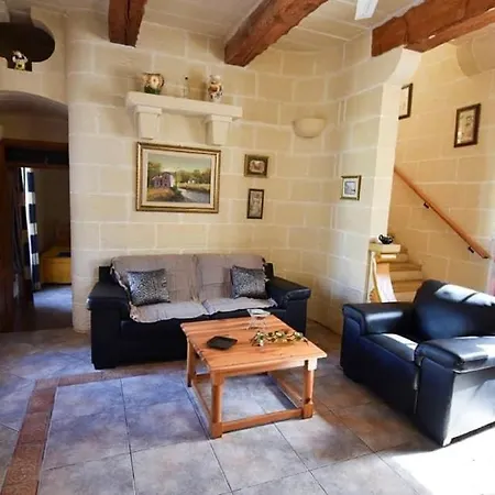 Farmhouse With Private Pool In Xaghra Gozo Il-Pergla