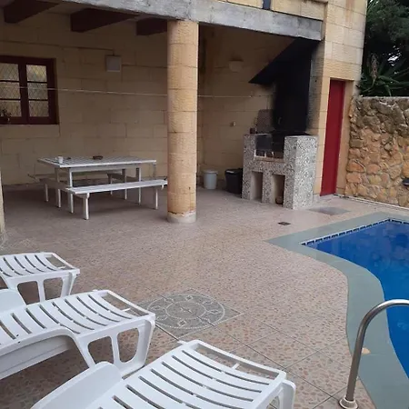 Farmhouse With Private Pool In Xaghra Gozo